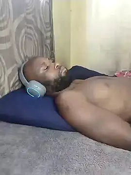 Snapshot of Stallion100 chatting on 10, 1, 2025 Stallion100 online show from 10, 1, 2025