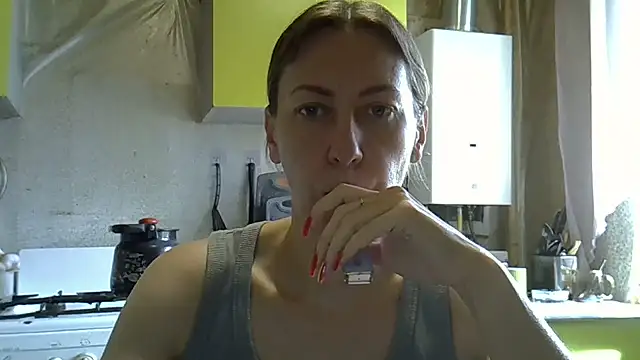 Snapshot of AshleyXHoney chatting on 28, 6, 2026 AshleyXHoney online show from 28, 6, 2026