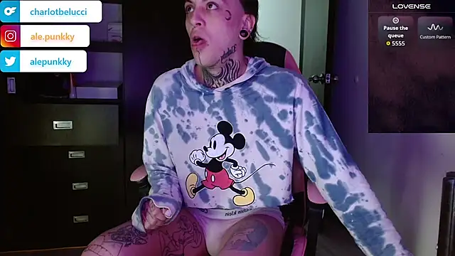 charlotbelucci  online show from 15, 11, 2025