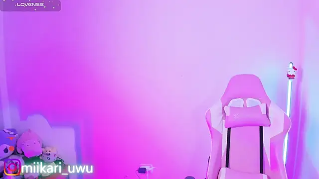 Ahri Elderwood online show from 4, 10, 2025