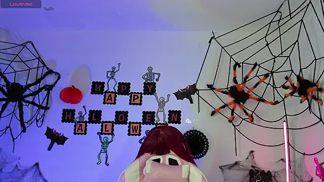 Ahri Elderwood online show from 13, 10, 2025