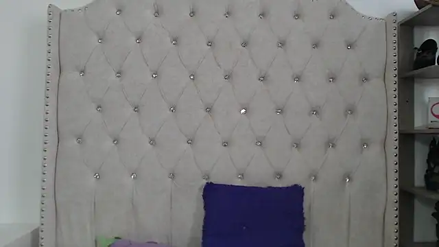 Abril Squirt online show from 21, 12, 2024