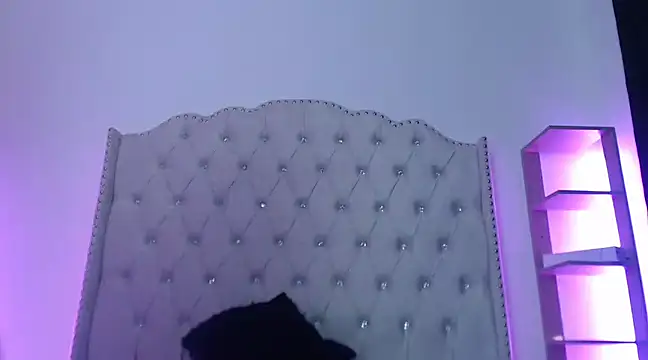 Abril Squirt online show from 19, 3, 2025