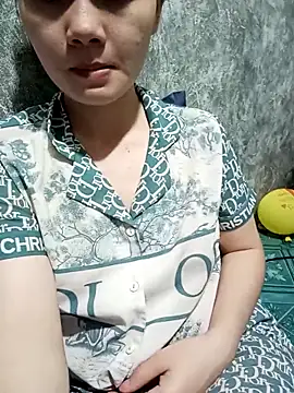 Snapshot of Ngoc-Trinh chatting on 11, 3, 2026 Ngoc-Trinh online show from 11, 3, 2026