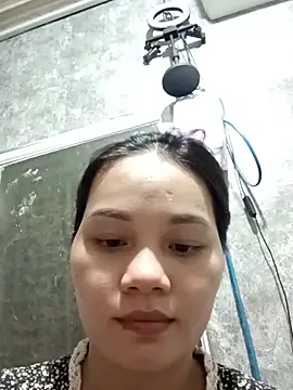 Snapshot of Ngoc-Trinh chatting on 20, 7, 2026 Ngoc-Trinh online show from 20, 7, 2026