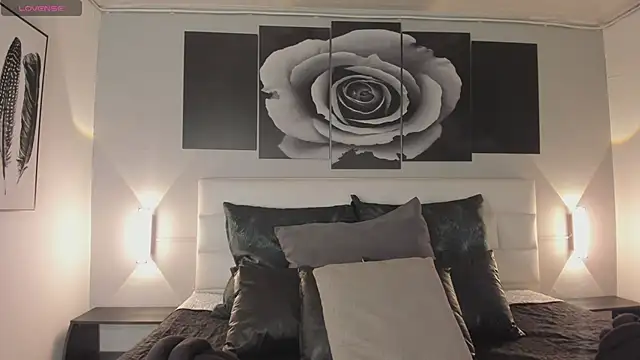 sofi bakerr online show from 4, 11, 2025