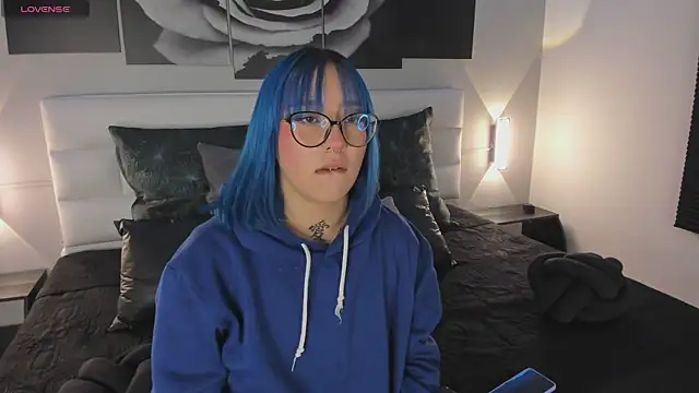 sofi bakerr online show from 6, 11, 2025