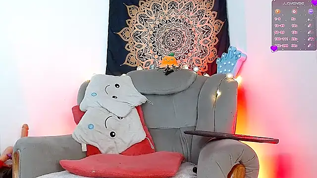 tevenwhiite online show from 5, 2, 2025