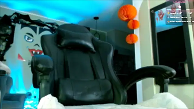 tevenwhiite online show from 26, 10, 2025