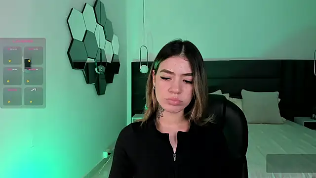 ViolettHansson online show from 16, 10, 2025