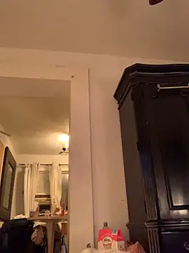 holyeroticss online show from 4, 2, 2026