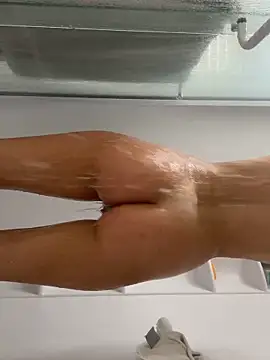 Snapshot of jungleangel chatting on 8, 1, 2025 jungleangel online show from 8, 1, 2025