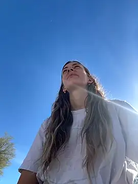 Snapshot of jungleangel chatting on 4, 3, 2025 jungleangel online show from 4, 3, 2025