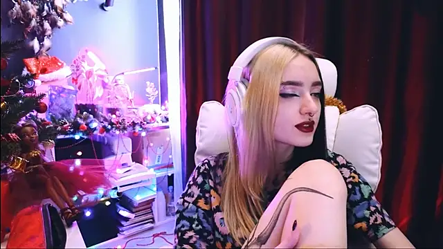 Snapshot of Avi_Nile chatting on 9, 1, 2025 Avi Nile online show from 9, 1, 2025