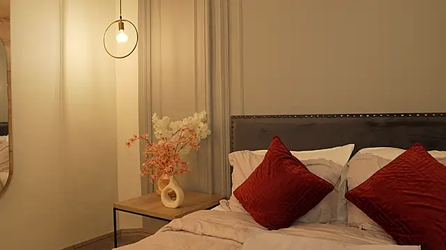 IrisBaker online show from 21, 4, 2026