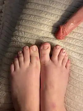 Snapshot of Leanaa_Jolly chatting on 24, 2, 2026 Leanaa Jolly online show from 24, 2, 2026