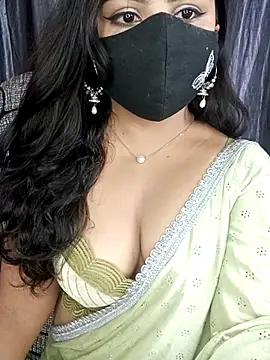 Snapshot of Tanvi-patil chatting on 7, 6, 2026 Tanvi-patil online show from 7, 6, 2026