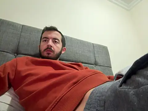 laynufff online show from 9, 3, 2026