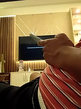 SexyMama boy online show from 18, 4, 2026