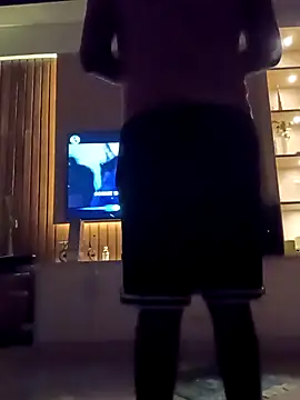 SexyMama boy online show from 18, 4, 2026