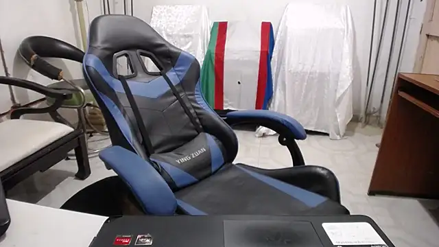 yohatinelly07 online show from 23, 11, 2025