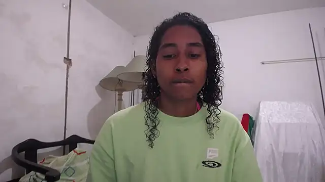 yohatinelly07 online show from 4, 12, 2025