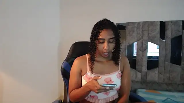 yohatinelly07 online show from 5, 8, 2026
