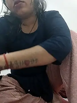 Snapshot of Simaran_bhabhi chatting on 5, 3, 2026 Simaran bhabhi online show from 5, 3, 2026