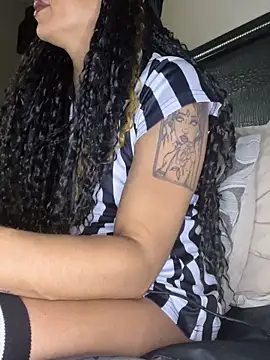 Shuggabutt online show from 9, 2, 2026