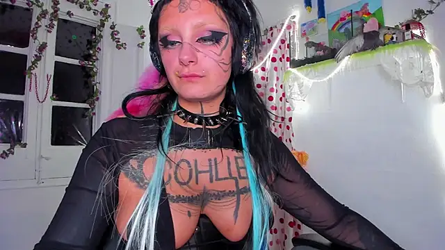 lady sontse  online show from 27, 11, 2025