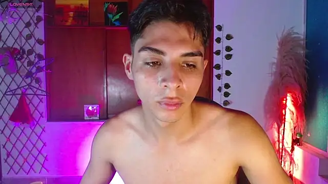 justin alexxx online show from 27, 1, 2025