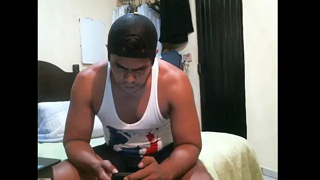 Snapshot of lozter345 chatting on 3, 4, 2026 lozter345 online show from 3, 4, 2026