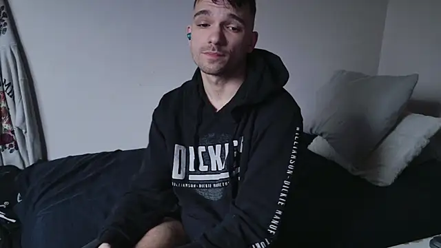 JackDesFeux online show from 27, 2, 2025