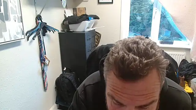 Snapshot of toptugger chatting on 19, 11, 2025 toptugger online show from 19, 11, 2025