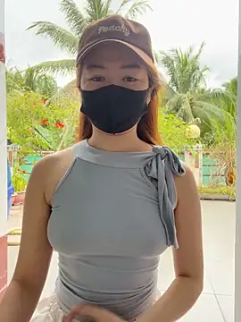 BabyThree  online show from 27, 9, 2025