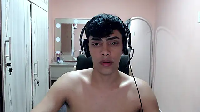 Snapshot of TenderBoyBigCock_ chatting on 12, 11, 2025 TenderBoyBigCock online show from 12, 11, 2025