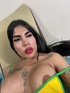 Snapshot of saragill323 chatting on 17, 1, 2025 saragill323 online show from 17, 1, 2025