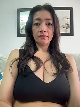Snapshot of Yulia_sx chatting on 2, 7, 2026 Yulia sx online show from 2, 7, 2026