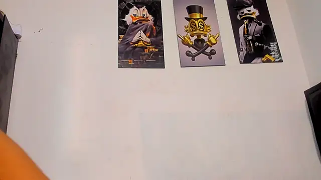 Snapshot of kriixtybrown chatting on 8, 1, 2025 kriixtybrown online show from 8, 1, 2025