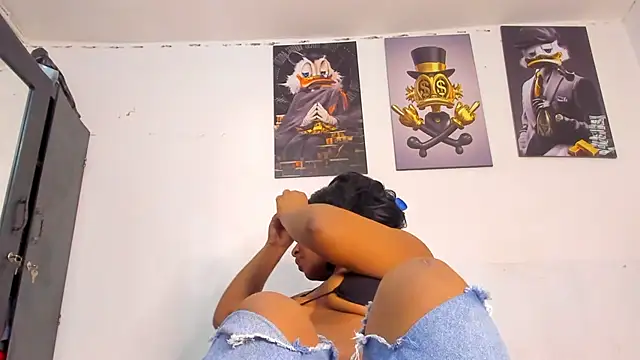 Snapshot of kriixtybrown chatting on 27, 1, 2025 kriixtybrown online show from 27, 1, 2025