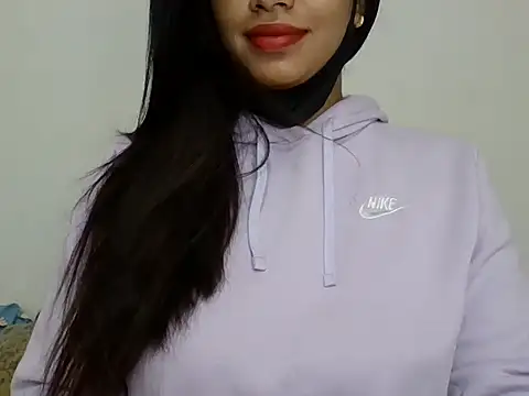 Snapshot of sparkling_queen chatting on 12, 12, 2024 sparkling queen online show from 12, 12, 2024