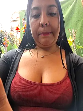 Snapshot of Bella_keny chatting on 19, 5, 2026 Bella keny online show from 19, 5, 2026