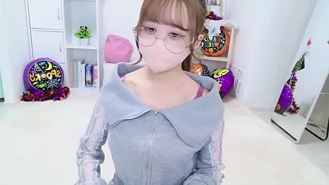 Snapshot of chihiro_ri chatting on 27, 10, 2025 chihiro ri online show from 27, 10, 2025