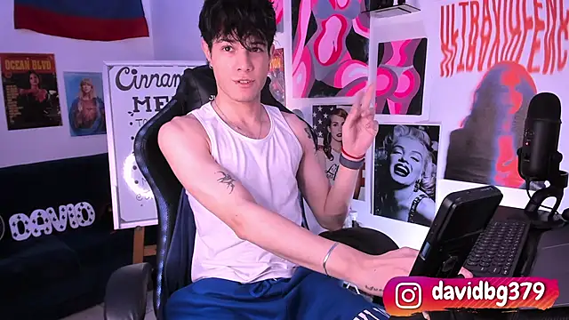 cinnamon boyxxx online show from 23, 3, 2025