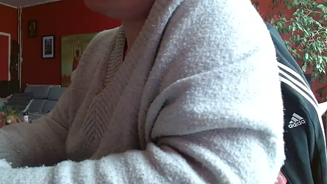 cruellaculdenfer67 online show from 24, 3, 2026