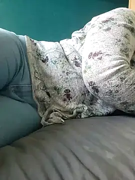 cruellaculdenfer67 online show from 13, 4, 2026