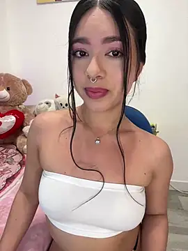 AliceJovovich online show from 29, 1, 2025