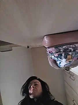 lovewildguy1 online show from 9, 4, 2026