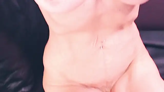 Snapshot of BlondPussy chatting on 21, 12, 2025 BlondPussy online show from 21, 12, 2025