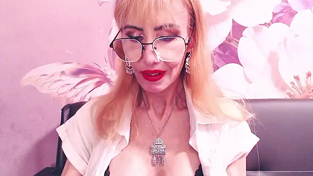 Snapshot of BlondPussy chatting on 15, 1, 2026 BlondPussy online show from 15, 1, 2026